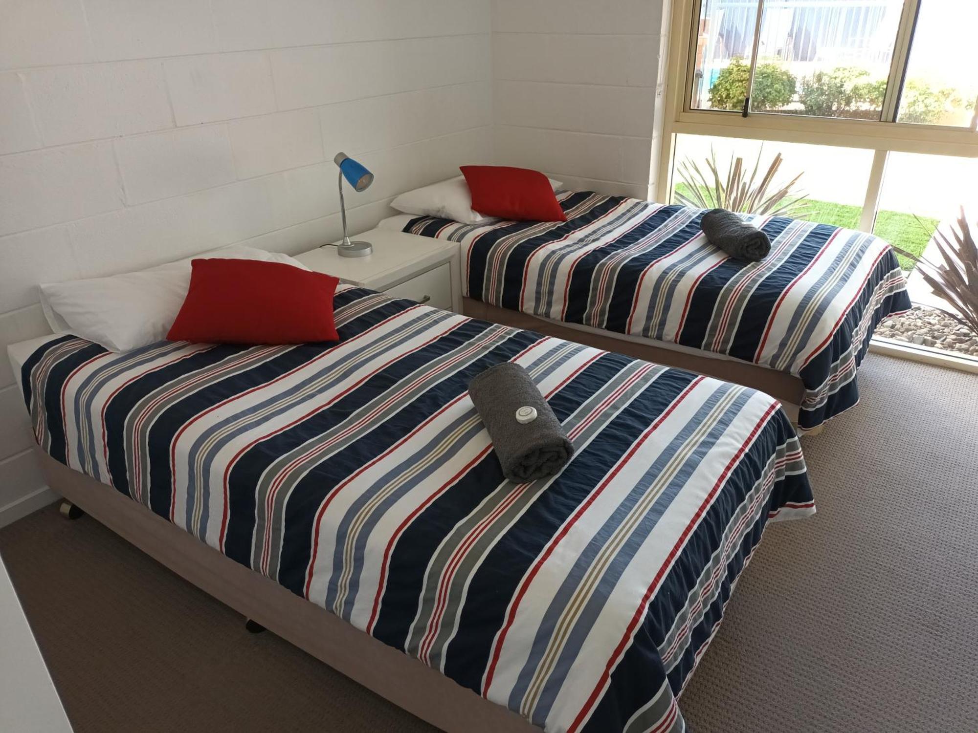 Grandeur Holiday Units Меримбула Номер фото